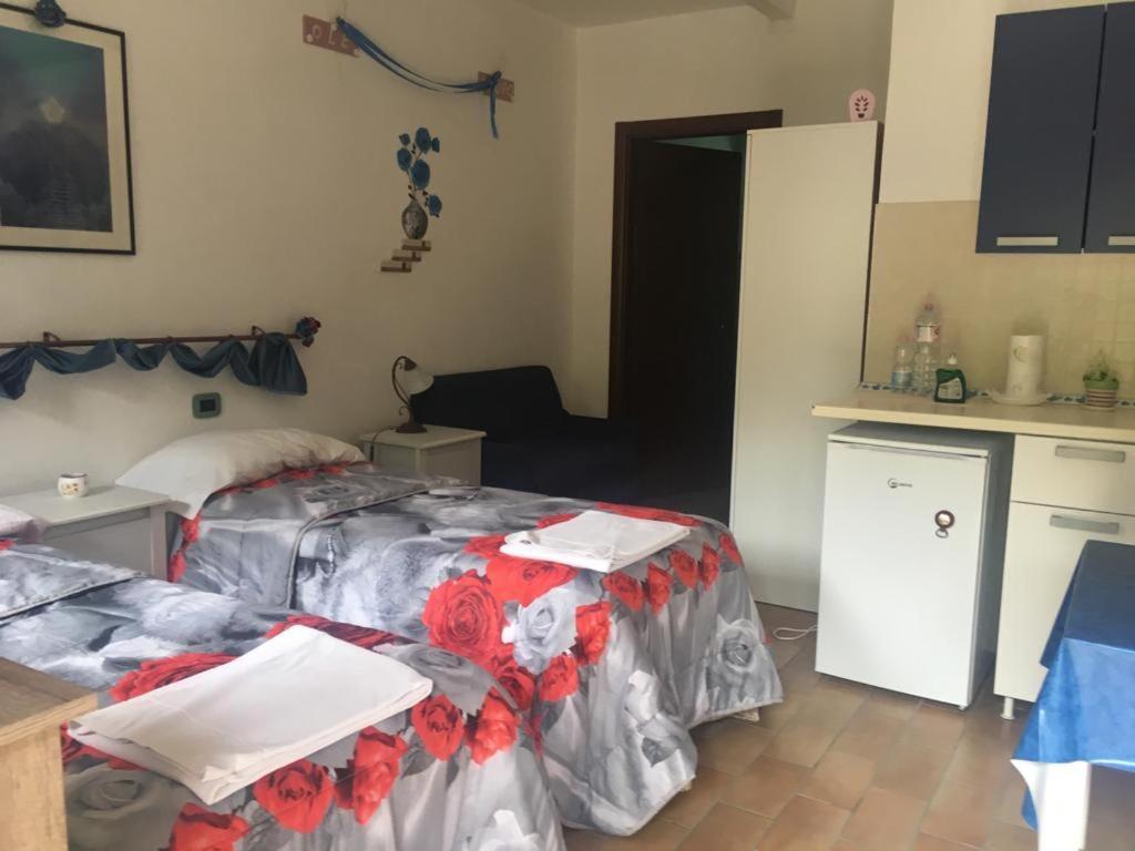 Agriturismo Fattoria Del Colle ليسي المظهر الخارجي الصورة